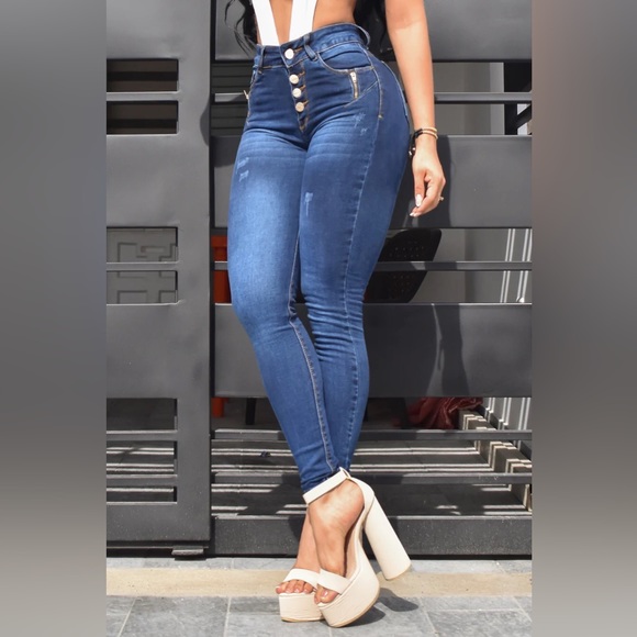 Bikley Premium Butt lifting Colombian Jeans - Picture 3 of 4